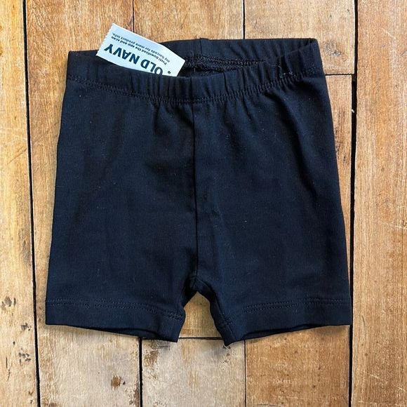 Old Navy Other - Old Navy Girls size 18 to 24m Black Jersey Biker Shorts NWT